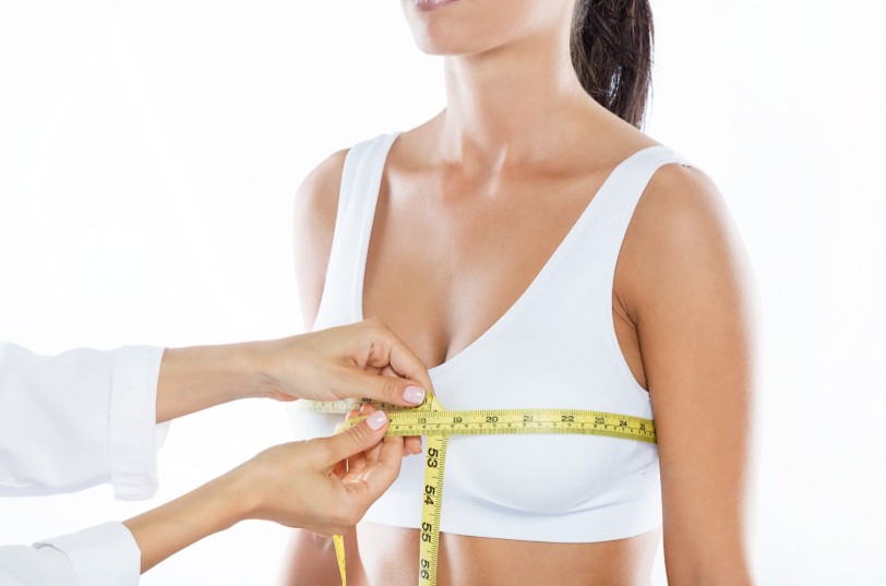 Hidden Benefits of Breast Lift Surgery in Toronto for Daily Confidence