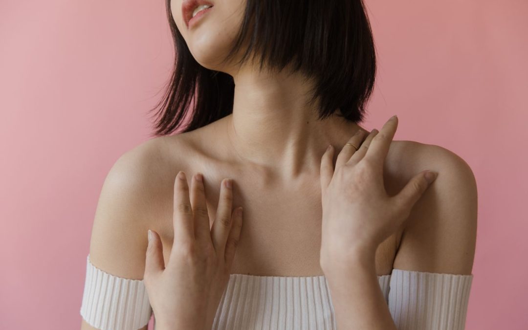 Considering Neck Lift Surgery in Toronto for Sharper Jawline Definition