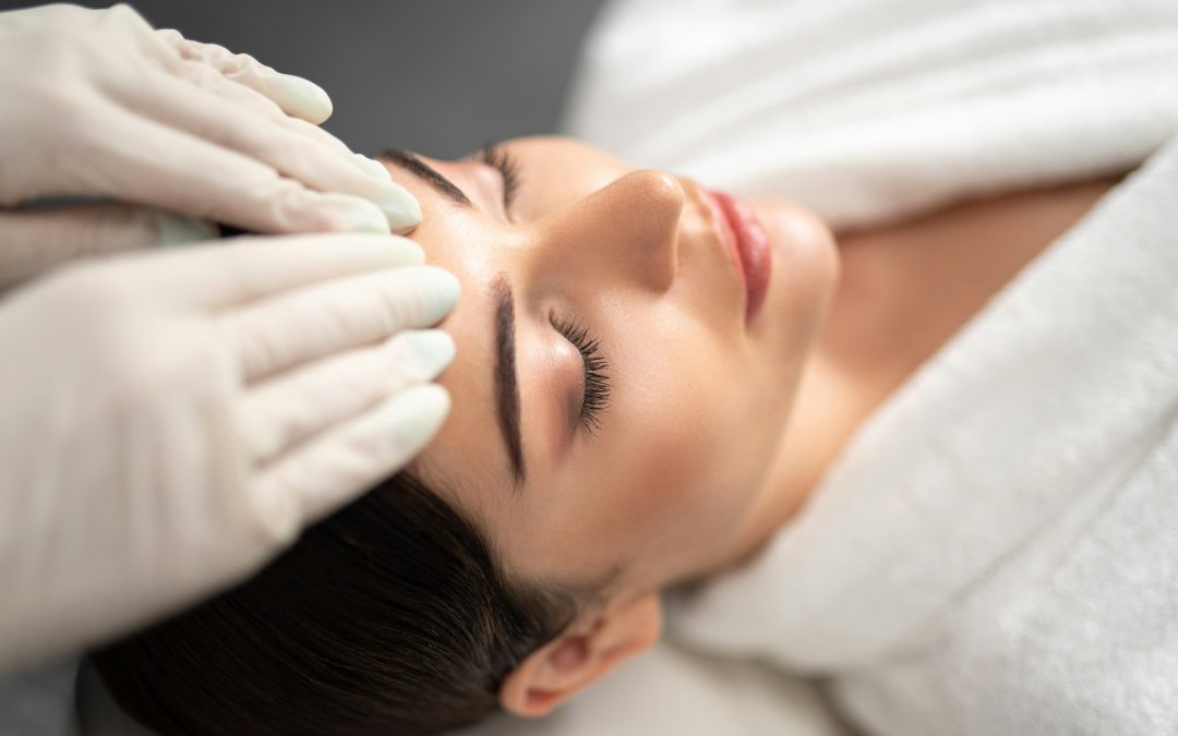 Rethinking Facelift Procedures in Toronto with Dr. Cory Torgerson